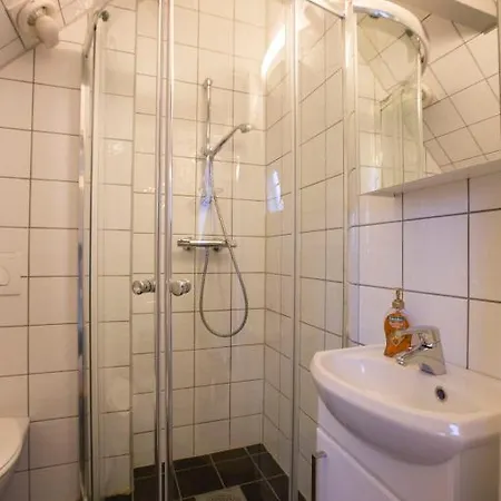 Norwegian Housing, Solbakkeveien 12