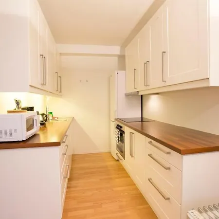 Norwegian Housing, Solbakkeveien 12 Apartamento *