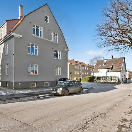 Norwegian Housing, Solbakkeveien 12 Apartamento
